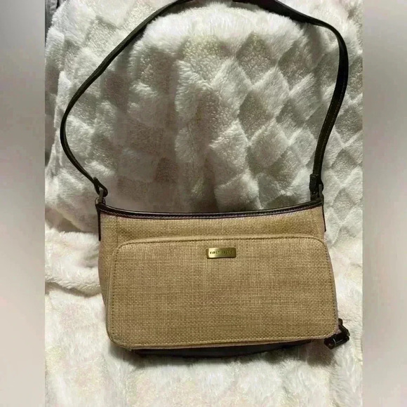 First issue Liz Claiborne purse - Picture 1 of 12